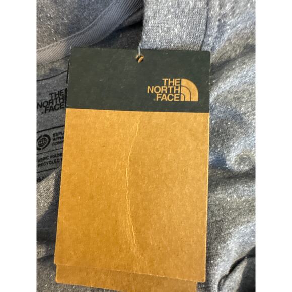 Brand New The North Face Women's Size Large Recycled Plastics Grey T-Shirt - Picture 6 of 8